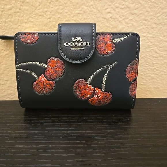 Coach Medium Corner Zip Wallet With Cherry Print - Picture 5 of 14